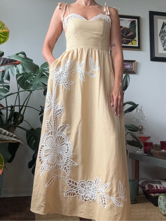 Caroline Constas Dresses & Skirts - Caroline Constas Cream Maxi Dress with White Lace Appliqué